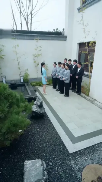 เมื่อท่านประธานจำภรรยาผิด