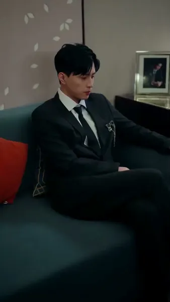 เมื่อท่านประธานจำภรรยาผิด