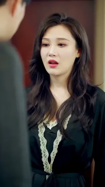 เมื่อท่านประธานจำภรรยาผิด