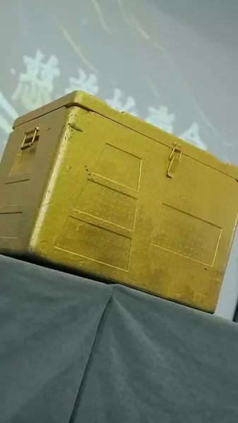 สาวยากจนค้นพบพ่อเศรษฐีพันล้าน