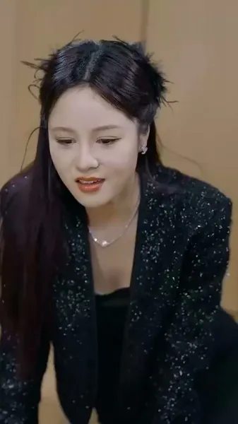 สาวยากจนค้นพบพ่อเศรษฐีพันล้าน