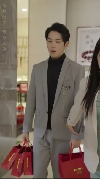  ลูกสาวมหาเศรษฐีเปิดตัวไม่ได้แล้ว