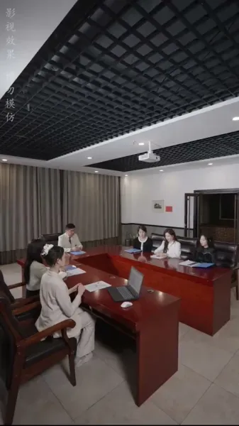  ลูกสาวมหาเศรษฐีเปิดตัวไม่ได้แล้ว