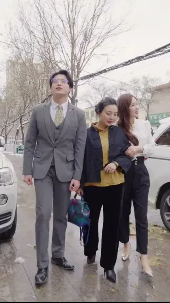  ลูกสาวมหาเศรษฐีเปิดตัวไม่ได้แล้ว