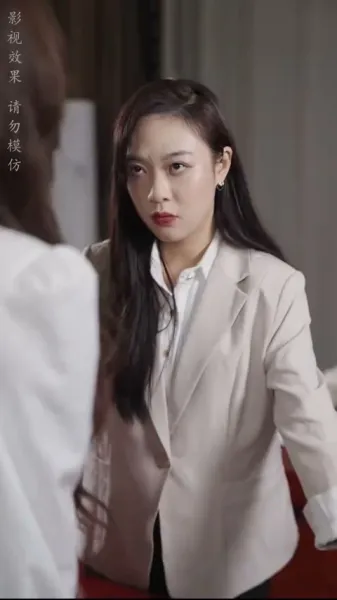  ลูกสาวมหาเศรษฐีเปิดตัวไม่ได้แล้ว