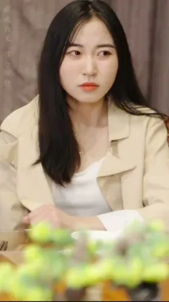  ลูกสาวมหาเศรษฐีเปิดตัวไม่ได้แล้ว