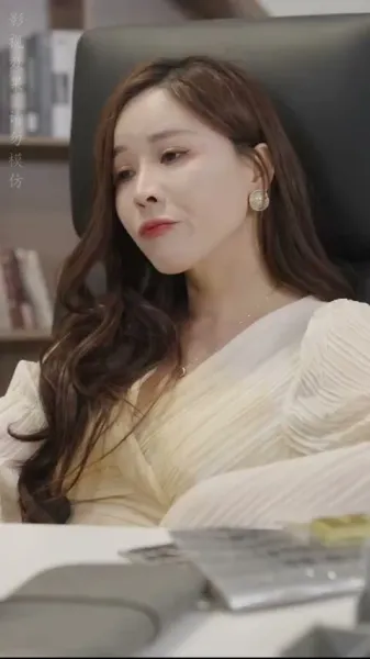  ลูกสาวมหาเศรษฐีเปิดตัวไม่ได้แล้ว