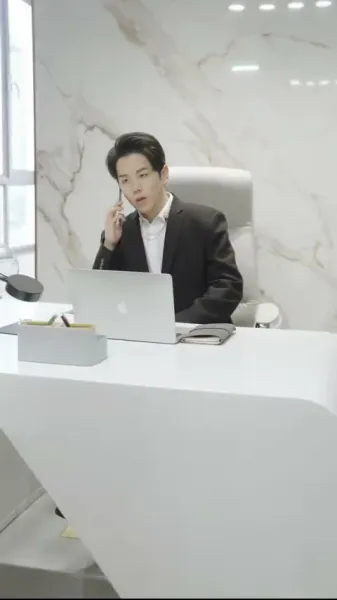  ลูกสาวมหาเศรษฐีเปิดตัวไม่ได้แล้ว