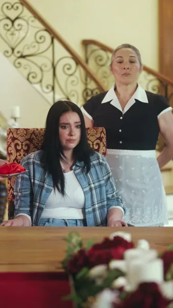 เถ้ากุหลาบสีเลือด