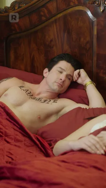 เถ้ากุหลาบสีเลือด