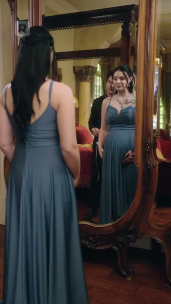 เถ้ากุหลาบสีเลือด