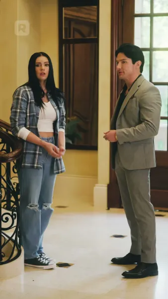 เถ้ากุหลาบสีเลือด