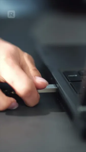 กบฏรักยอมสยบ