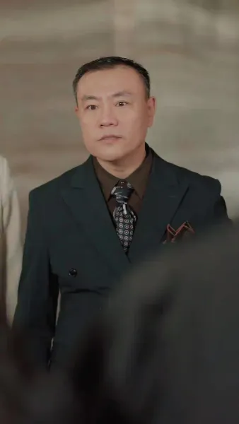 ความมืดใต้ดวงอาทิตย์