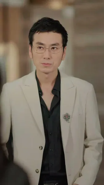 ความมืดใต้ดวงอาทิตย์