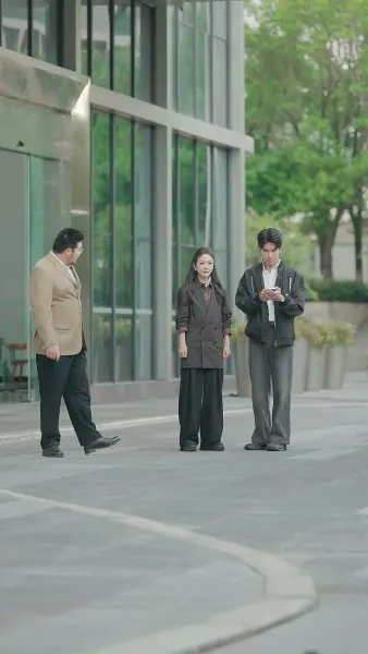 ความมืดใต้ดวงอาทิตย์