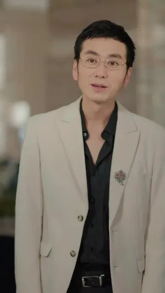 ความมืดใต้ดวงอาทิตย์