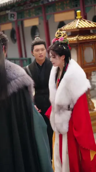 เกิดใหม่ ใต้แสงจันทร์ที่มืดมิด