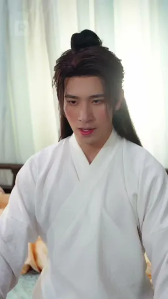 เกิดใหม่ ใต้แสงจันทร์ที่มืดมิด