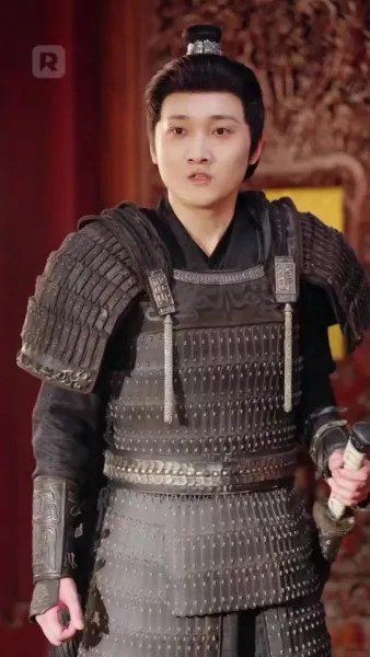 เกิดใหม่ ใต้แสงจันทร์ที่มืดมิด