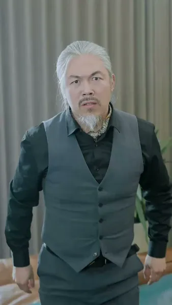 เมืองมังกร : เสือซ่อนเร้นและมังกรแฝงตัว