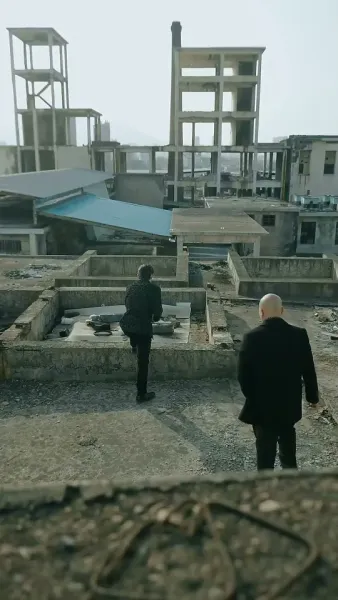 เมืองมังกร : เสือซ่อนเร้นและมังกรแฝงตัว