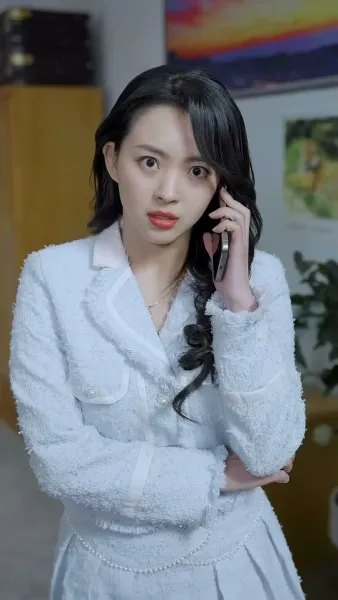 เมืองมังกร : เสือซ่อนเร้นและมังกรแฝงตัว