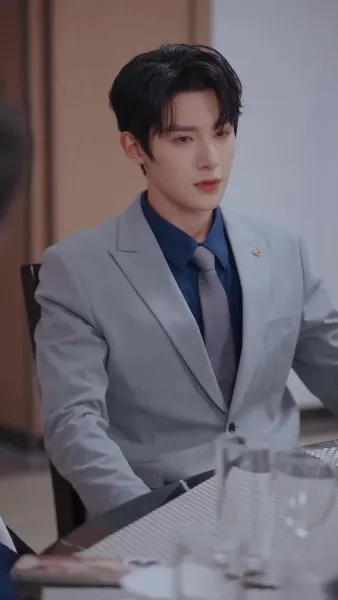 รักอยู่ใกล้แค่เอื้อม