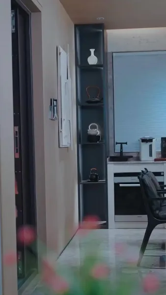 รักอยู่ใกล้แค่เอื้อม