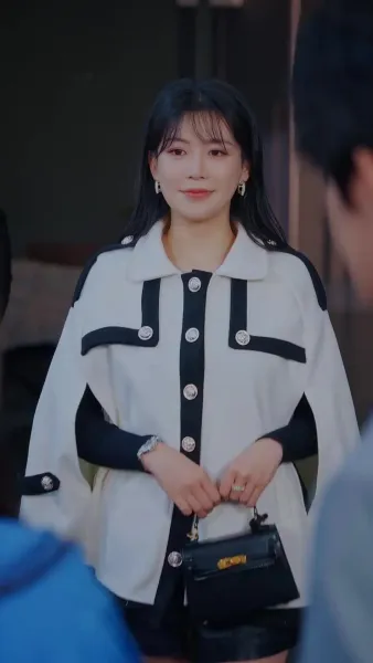 รักอยู่ใกล้แค่เอื้อม