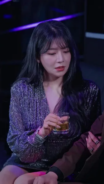 รักอยู่ใกล้แค่เอื้อม