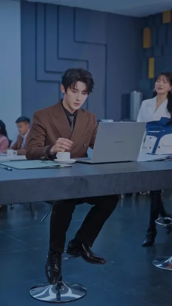 รักอยู่ใกล้แค่เอื้อม