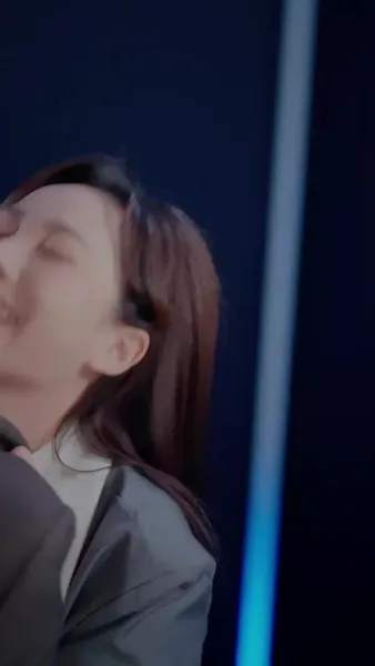 รักอยู่ใกล้แค่เอื้อม