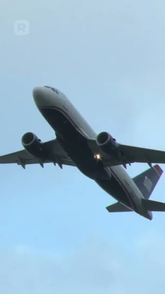 รักนอกสนาม