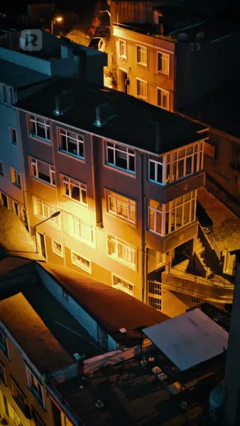 รักนอกสนาม