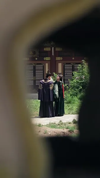 ศึกรักลวงบัลลังก์