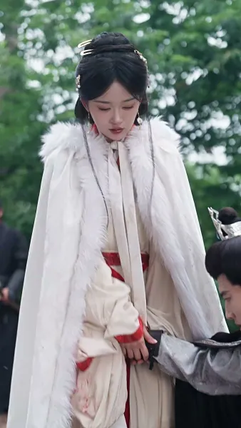 ศึกรักลวงบัลลังก์