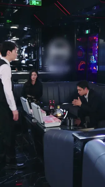 ห้าปีที่ฉันเป็นแค่โล่