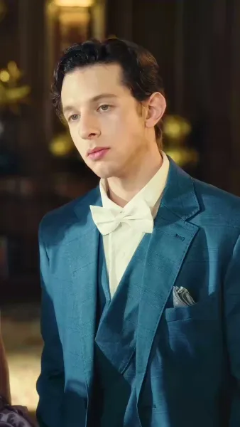 ทายาทสาวผู้หวนคืน