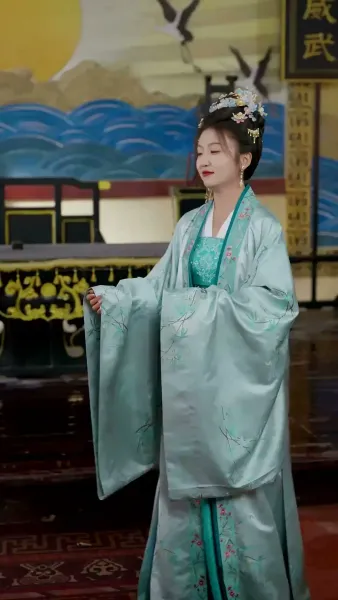 หงส์คืนบัลลังก์