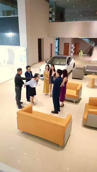 ของขวัญวันทรยศ