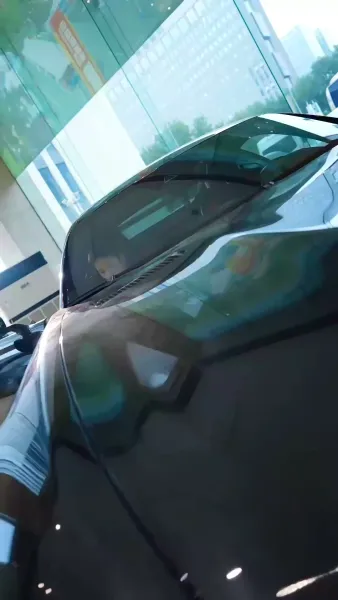 ของขวัญวันทรยศ