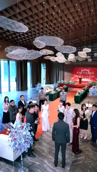 ของขวัญวันทรยศ