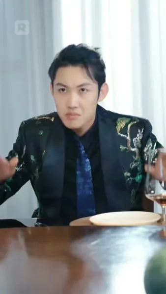 มังกรผงาดฟ้า