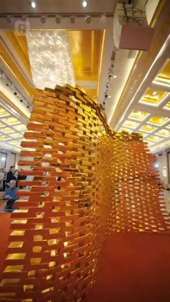 มังกรผงาดฟ้า