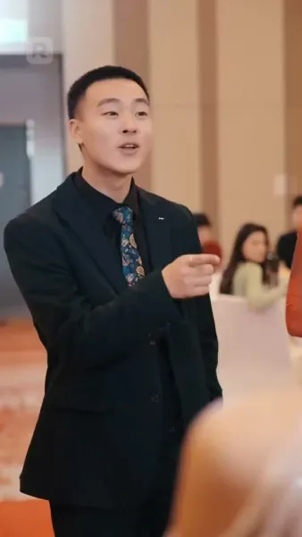 มังกรผงาดฟ้า