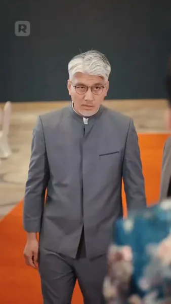 มังกรผงาดฟ้า