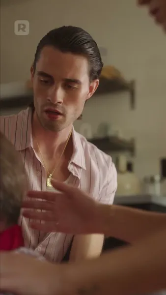 ถูกมัดด้วยเกียรติยศ: ถูกลักพาตัวโดยราชามาเฟีย