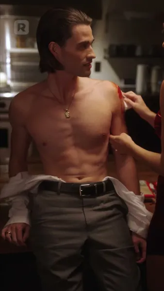 ถูกมัดด้วยเกียรติยศ: ถูกลักพาตัวโดยราชามาเฟีย