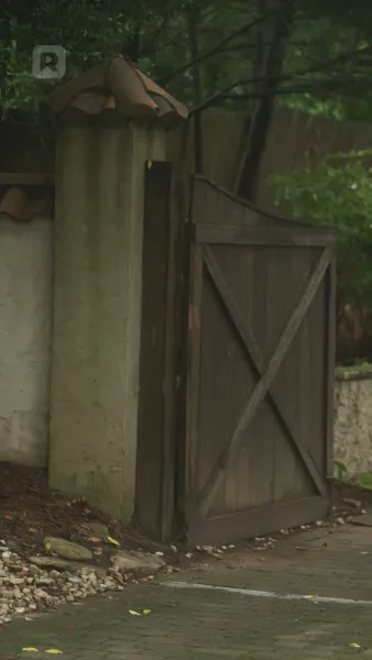 ถูกมัดด้วยเกียรติยศ: ถูกลักพาตัวโดยราชามาเฟีย